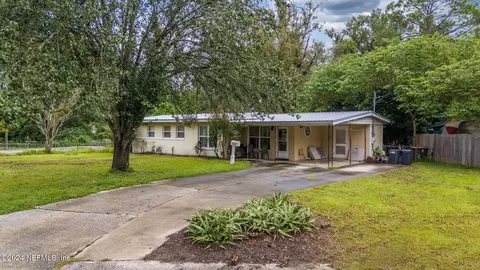 8219 Joffre Dr, Jacksonville, FL 32210