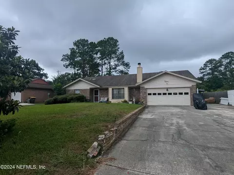 7540 Kestrel Dr, Jacksonville, FL 32222