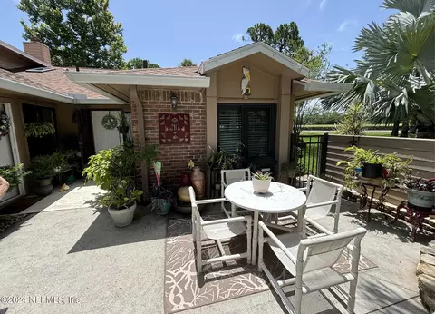 132 Laughing Gull Ct, Daytona Beach, FL 32119
