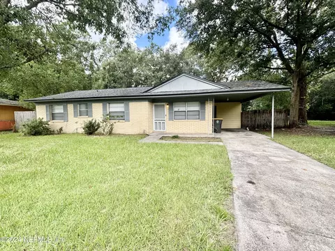 4402 Jade Dr W, Jacksonville, FL 32210