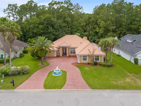 11984 Lake Fern Dr, Jacksonville, FL 32258