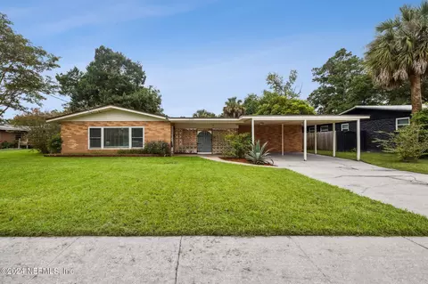 8402 Sanlando Ave, Jacksonville, FL 32211