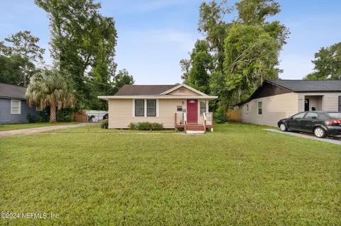 2150 Kingswood Rd, Jacksonville, FL 32207