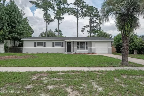 7949 Volvo St, Jacksonville, FL 32244