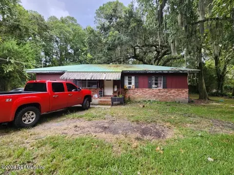7013 1st St, Saint Augustine, FL 32092