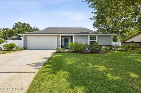 10139 Lipson Dr, Jacksonville, FL 32257