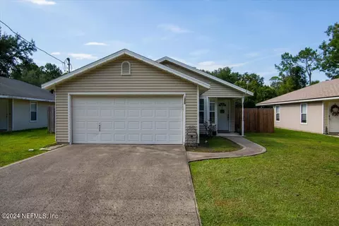 1228 Green Cove Ave, Green Cove Springs, FL 32043