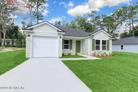 409 Rustic Rd, Satsuma, FL 32189