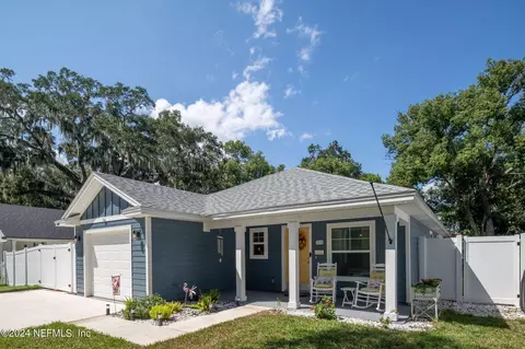 806 Cove St, Green Cove Springs, FL 32043