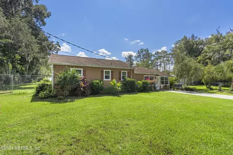 118 Sunset Ln, Palatka, FL 32177