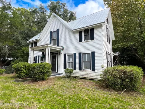 14272 Cole St, Waldo, FL 32694