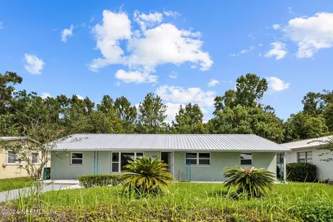 1418 Napoleon St, Palatka, FL 32177