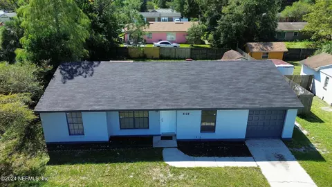 8128 Spring Lake Rd N, Jacksonville, FL 32210