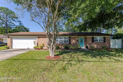 2746 Elisa Dr W, Jacksonville, FL 32216