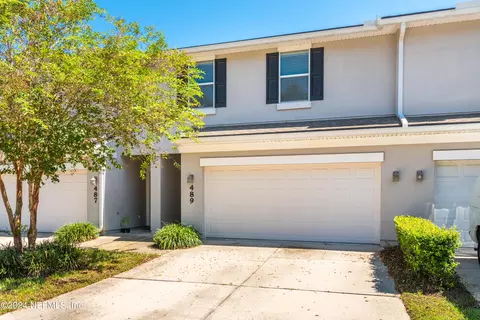 489 Walnut Dr, Saint Johns, FL 32259