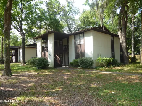 466 Lombard St, Orange Park, FL 32073