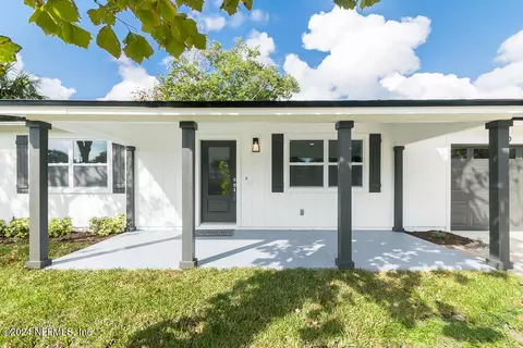 700 7th St N, Jacksonville Beach, FL 32250