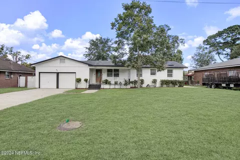 2907 Ribault Scenic Dr, Jacksonville, FL 32208
