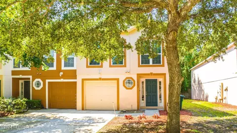 10502 Autumn Trace Rd, Jacksonville, FL 32257