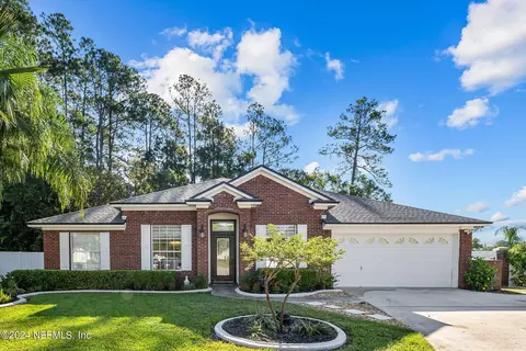1895 Dartmouth Dr, Middleburg, FL 32068