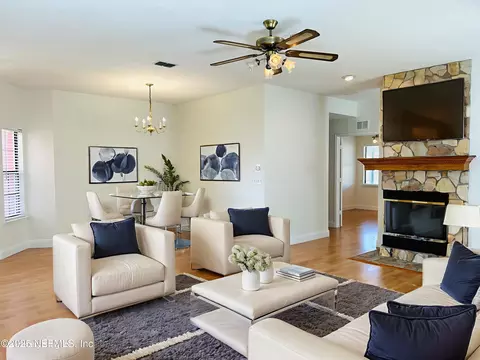 1589 Cove Landing Dr, Atlantic Beach, FL 32233