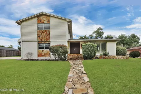 2867 Hollybay Rd, Orange Park, FL 32073