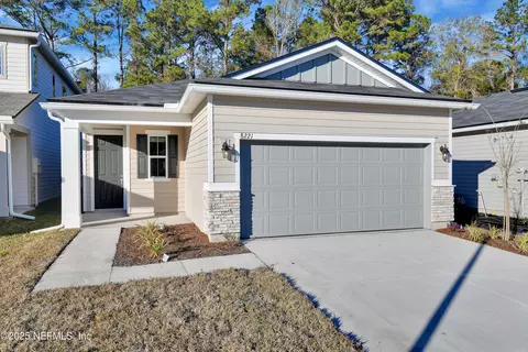8221 Cedar Run Ln, Jacksonville, FL 32220