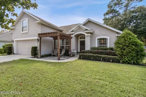 86213 Meadowwood Dr, Yulee, FL 32097