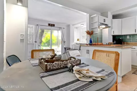 Dining - 152 Manresa Rd, Saint Augustine, FL 32084 photo 5 of 5