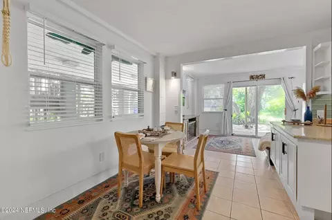 Dining - 152 Manresa Rd, Saint Augustine, FL 32084 photo 4 of 5