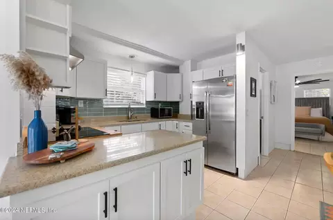 Kitchen - 152 Manresa Rd, Saint Augustine, FL 32084 photo 4 of 6
