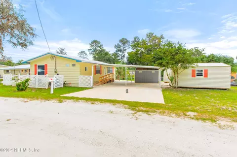 241 Hermit Dr, Satsuma, FL 32189