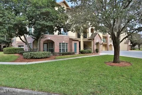 7800 Point Meadows Dr #1111, Jacksonville, FL 32256