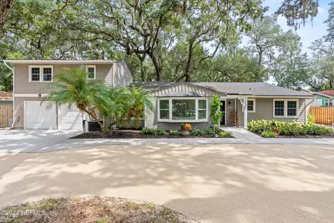 1521 Penman Rd, Neptune Beach, FL 32266