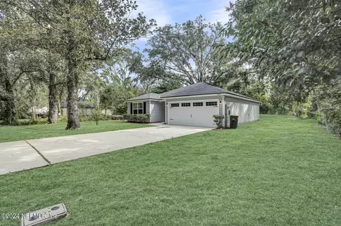 1243 Ellis Rd S, Jacksonville, FL 32205