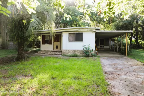 7463 Hilltop St, Keystone Heights, FL 32656
