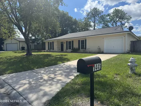 1445 Pawnee St, Orange Park, FL 32065