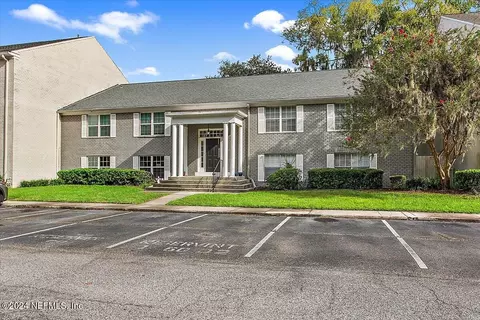 4315 Plaza Gate Ln S #101, Jacksonville, FL 32217