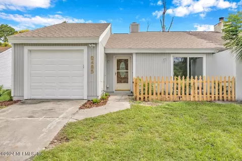 2485 Green Spring Dr, Jacksonville, FL 32246