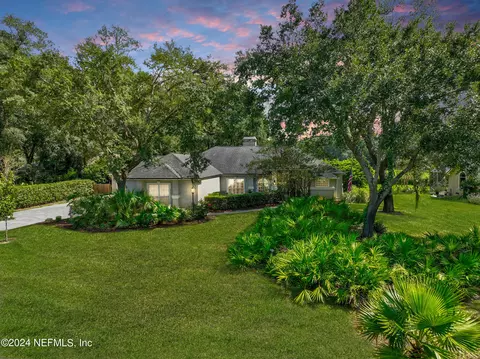744 Dewberry Dr, Saint Johns, FL 32259