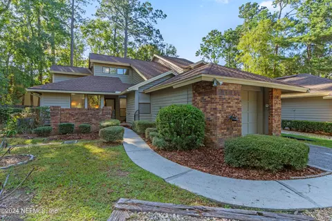 666 Wells Landing Dr, Orange Park, FL 32073