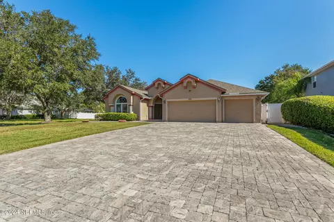 800 Lapoma Way, Saint Johns, FL 32259