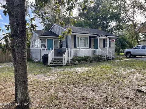 692 SE 72 St, Starke, FL 32091