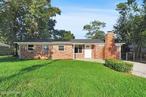 10916 Chadron Dr, Jacksonville, FL 32218