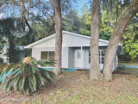 127 Park Rd, Interlachen, FL 32148