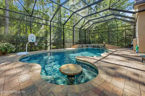 10417 Cypress Lakes Dr, Jacksonville, FL 32256