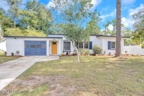 2795 Rainbow Cir, Jacksonville, FL 32217