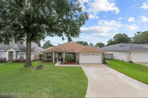 1285 Waterfall Dr, Jacksonville, FL 32225