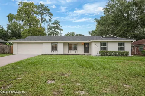 2765 Oakdale Dr W, Orange Park, FL 32073