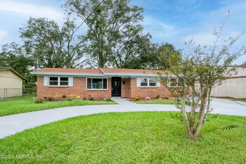 5350 Devron Dr, Jacksonville, FL 32209
